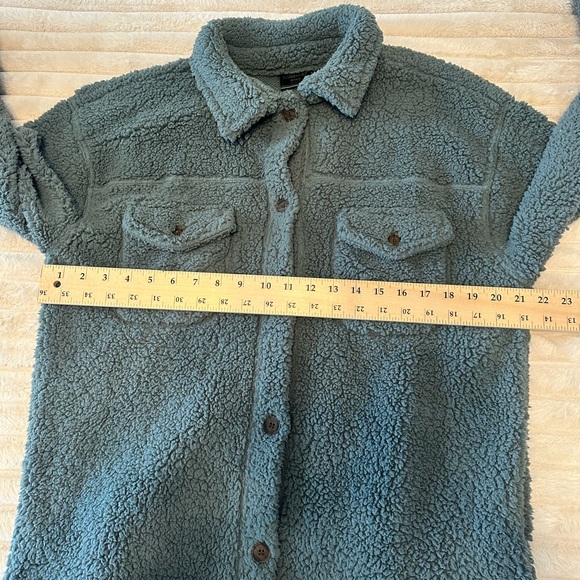 32 Degrees Teddy Bear Fleece Sherpa Button Oversized Shirt - Picture 7 of 9